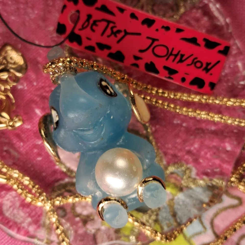 Betsey Johnson Blue Elephant & Pearl Necklace - NWT - Picture 2 of 8